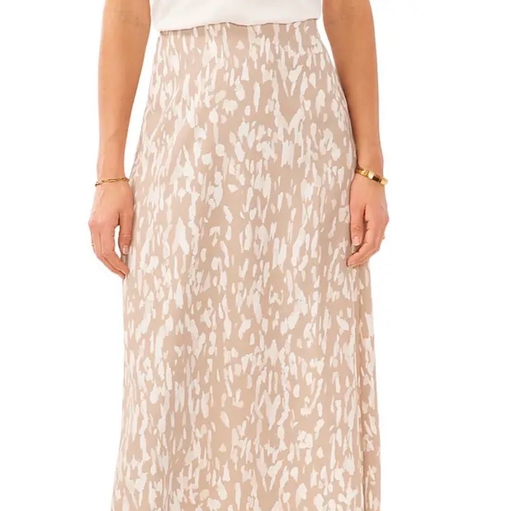 NWT Vince Camuto Neutral Printed Midi Skirt - Beige and White